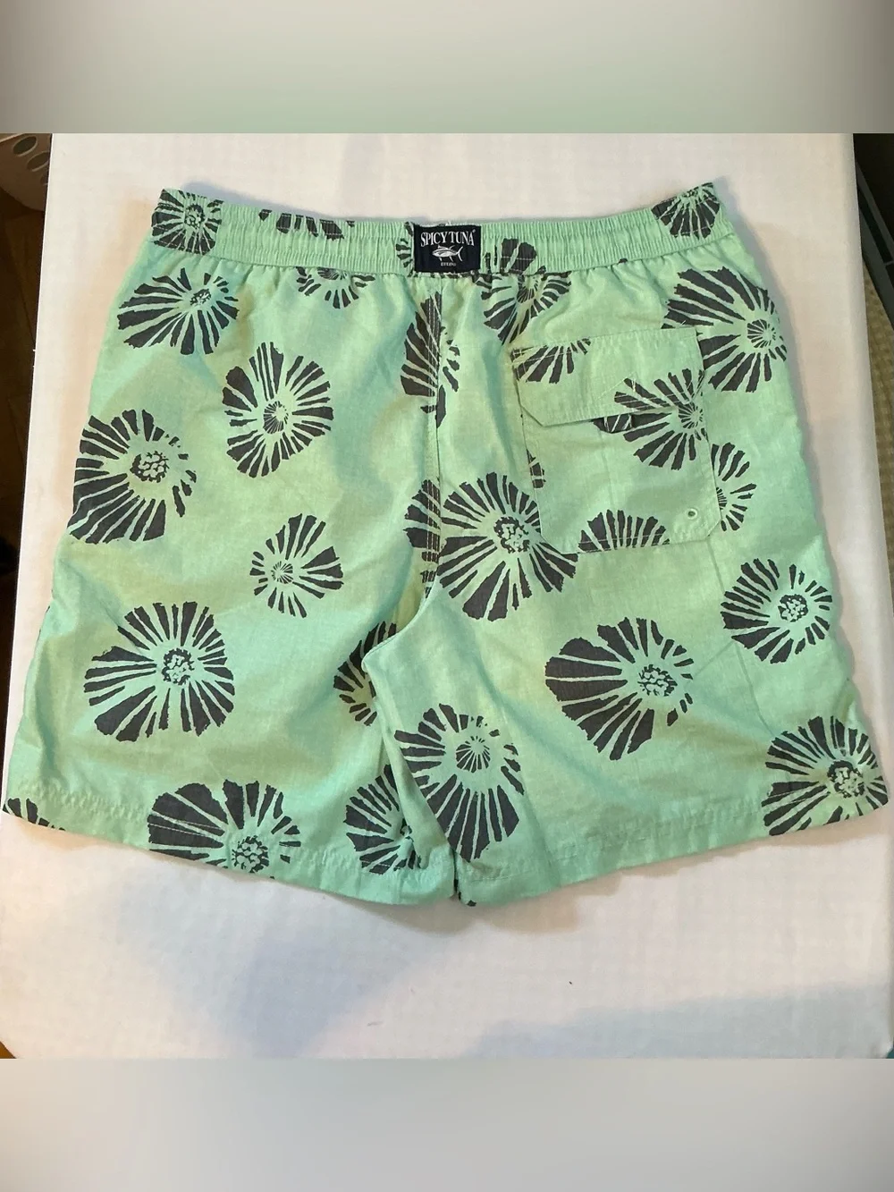Spicy Tuna Green & Navy Blue Leaf Print Swim Trunks Size Large